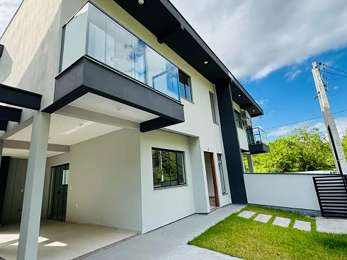 Sobrado Geminado com 3 quartos em Forquilhas, São José