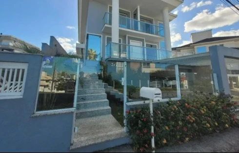 Casa com 4 quartos em Pedra Branca, Palhoça