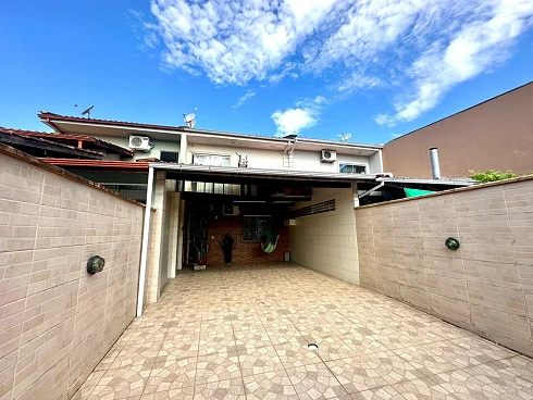 Sobrado Geminado com 2 quartos em Forquilhas, São José