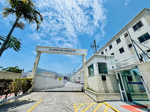 Apartamento com 2 quartos em Aririú, Palhoça