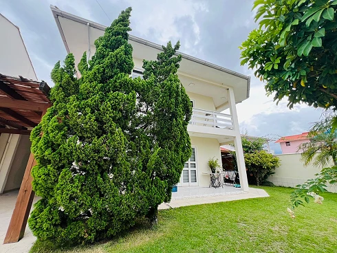 Casa com 4 quartos em Centro, Palhoça