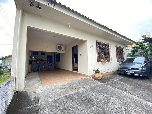 Casa com 5 quartos em Praia Comprida, São José