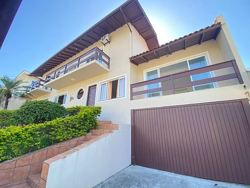 Casa com 4 quartos em Barreiros, São José