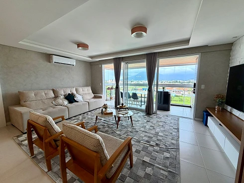 Apartamento com 3 quartos em Pagani, Palhoça