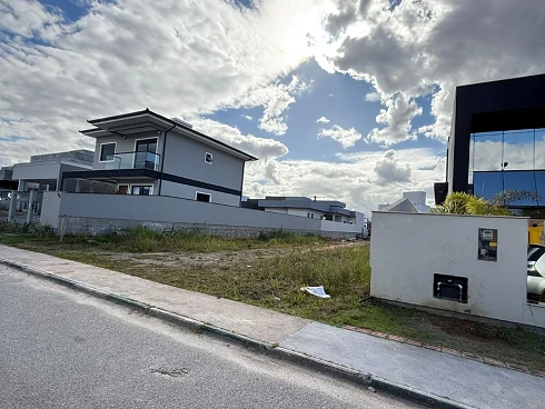 Terreno em Vila Becker, Santo Amaro da Imperatriz