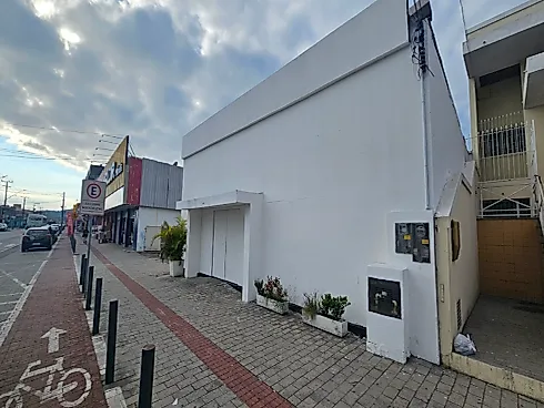 Loja térrea em Ponte do Imaruim, Palhoça