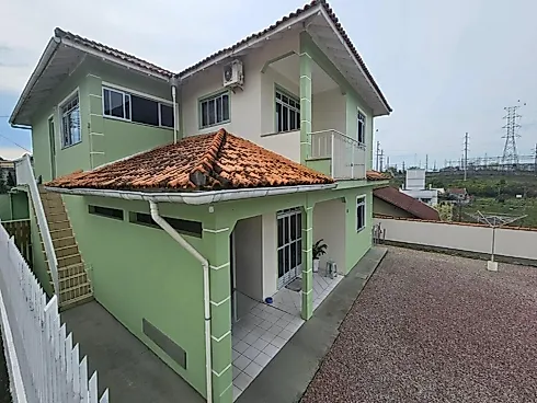 Casa com 6 quartos em São Sebastião, Palhoça