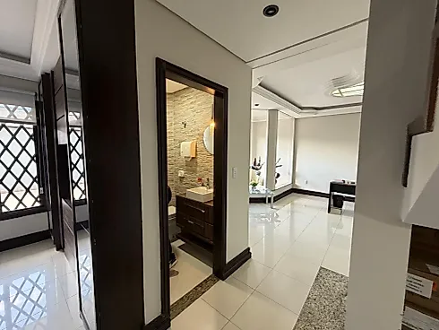 Casa Residencial/Comercial com 4 Quartos e Suíte – 430 m² - Foto 10