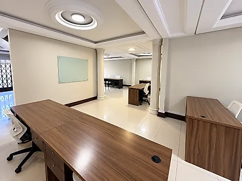 Casa Residencial/Comercial com 4 Quartos e Suíte – 430 m² - Foto 9
