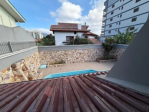 Casa Residencial/Comercial com 4 Quartos e Suíte – 430 m² - Foto 23