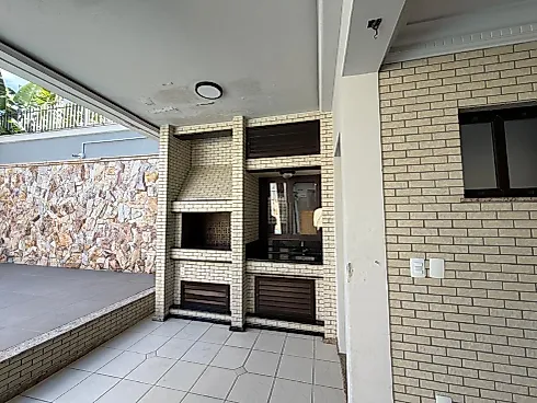 Casa Residencial/Comercial com 4 Quartos e Suíte – 430 m² - Foto 40