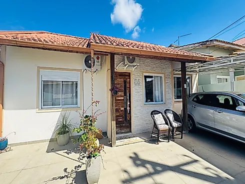 Casa em Madri, Palhoça