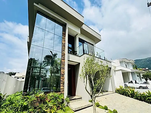 Casa 3 Quartos com 3 Suítes - Pedra Branca - Foto 1
