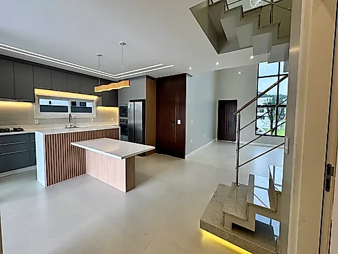 Casa 3 Quartos com 3 Suítes - Pedra Branca - Foto 2