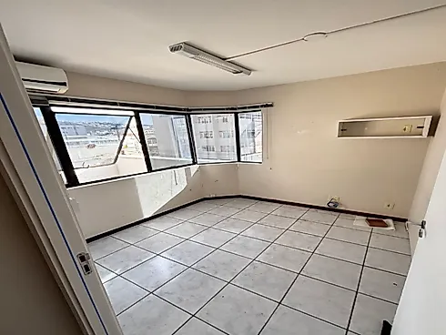 Sala Comercial em Excelente Localização no Bairro Kobrasol - Foto 9