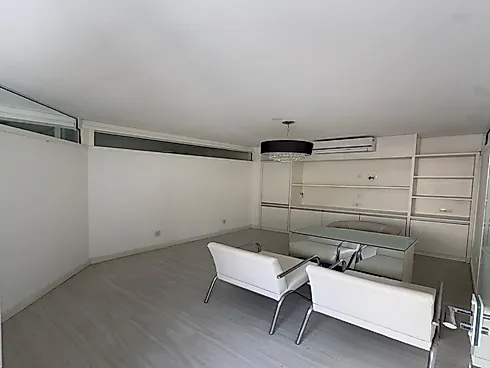 Sala Comercial à Venda no Boulevard Nair Vieira de Frente para a Rua - Foto 8
