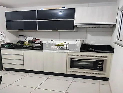 Sobrado geminado em Potecas, São José