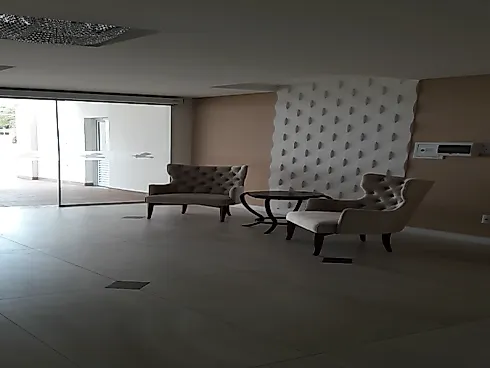 Lindo Apartamento Semi Mobiliado com 3 Quartos sendo uma Suíte, Sala com Sacada e  Churrasqueira, Cozinha Toda Planejada, Banheiro, Área de - Foto 2