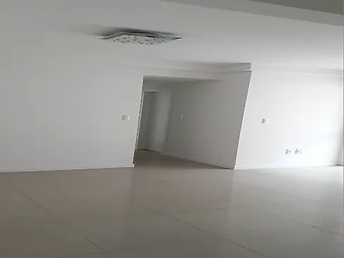 Lindo Apartamento Semi Mobiliado com 3 Quartos sendo uma Suíte, Sala com Sacada e  Churrasqueira, Cozinha Toda Planejada, Banheiro, Área de - Foto 4