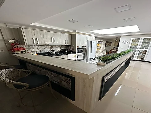 Casa com Piscina e Área Gourmet no Bairro Canto - Foto 7