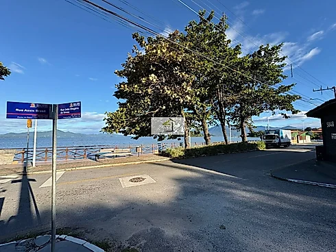 Terreno em Ponta de Baixo, São José