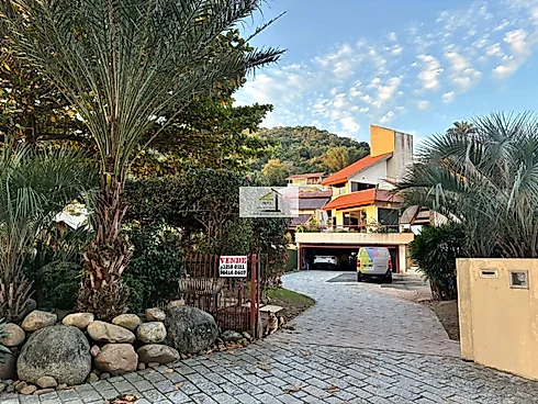Casa em Sambaqui, Florianópolis