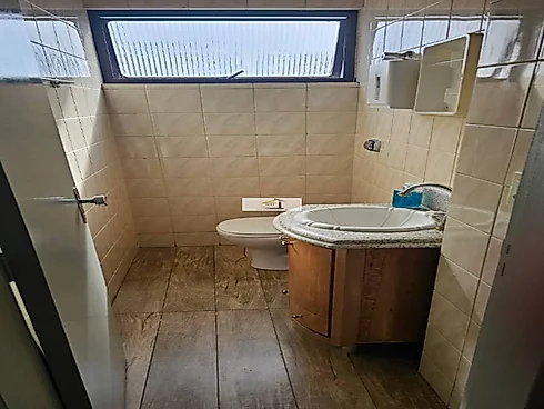 Sua Oportunidade no Coração do Kobrasol: Sala Comercial no Edifício Quefren à Venda - Foto 8