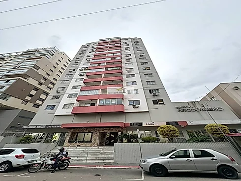 Apartamento em Kobrasol, São José