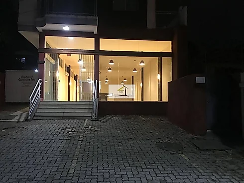 Linda Loja Comercial Bem Localizada com 200m² Pronta para Implantação de Restaurante - Foto 15