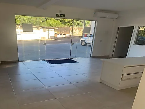 Prédio em Ponta de Baixo, São José