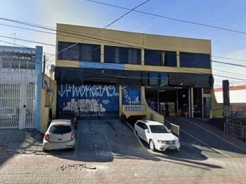 Prédio em Jardim Santo Elias, São Paulo