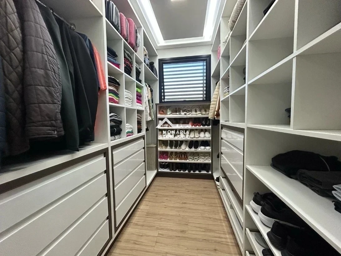 Casa em Centro, Águas Mornas. 3 quartos, 327m². Imagem 5 de 14