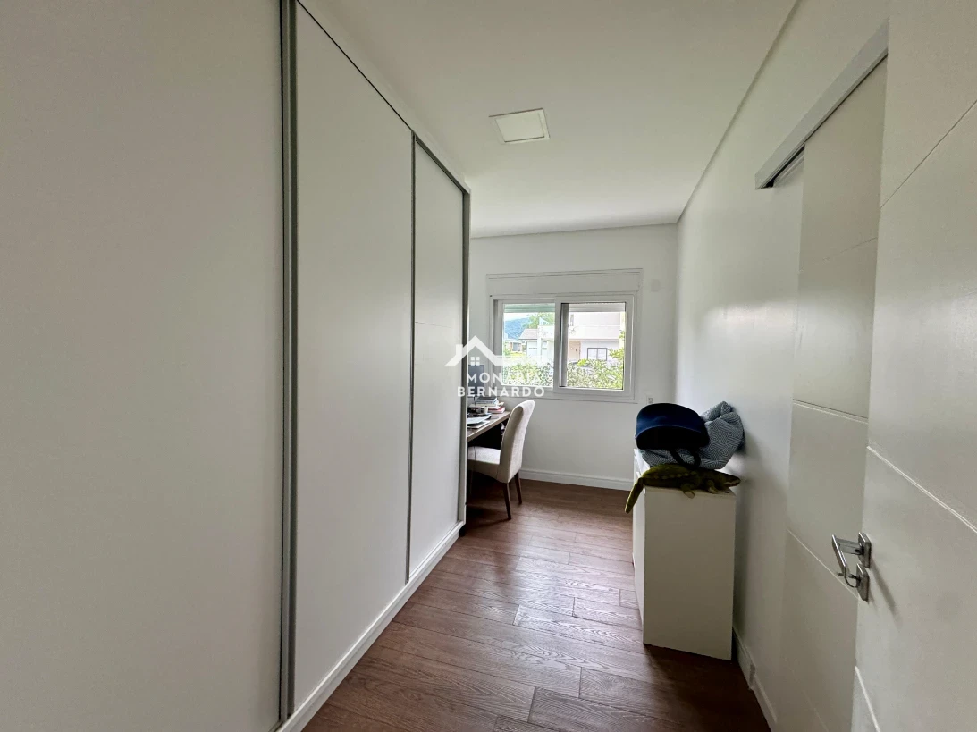 Casa em Sul do Rio, Santo Amaro da Imperatriz. 4 quartos, 339m². Imagem 17 de 28