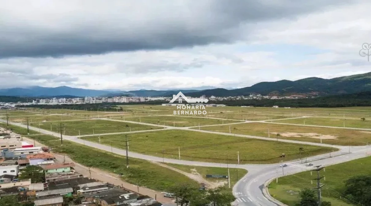 Terreno em Sertão do Maruim, São José. 0 quartos, 0m². Imagem 1 de 7