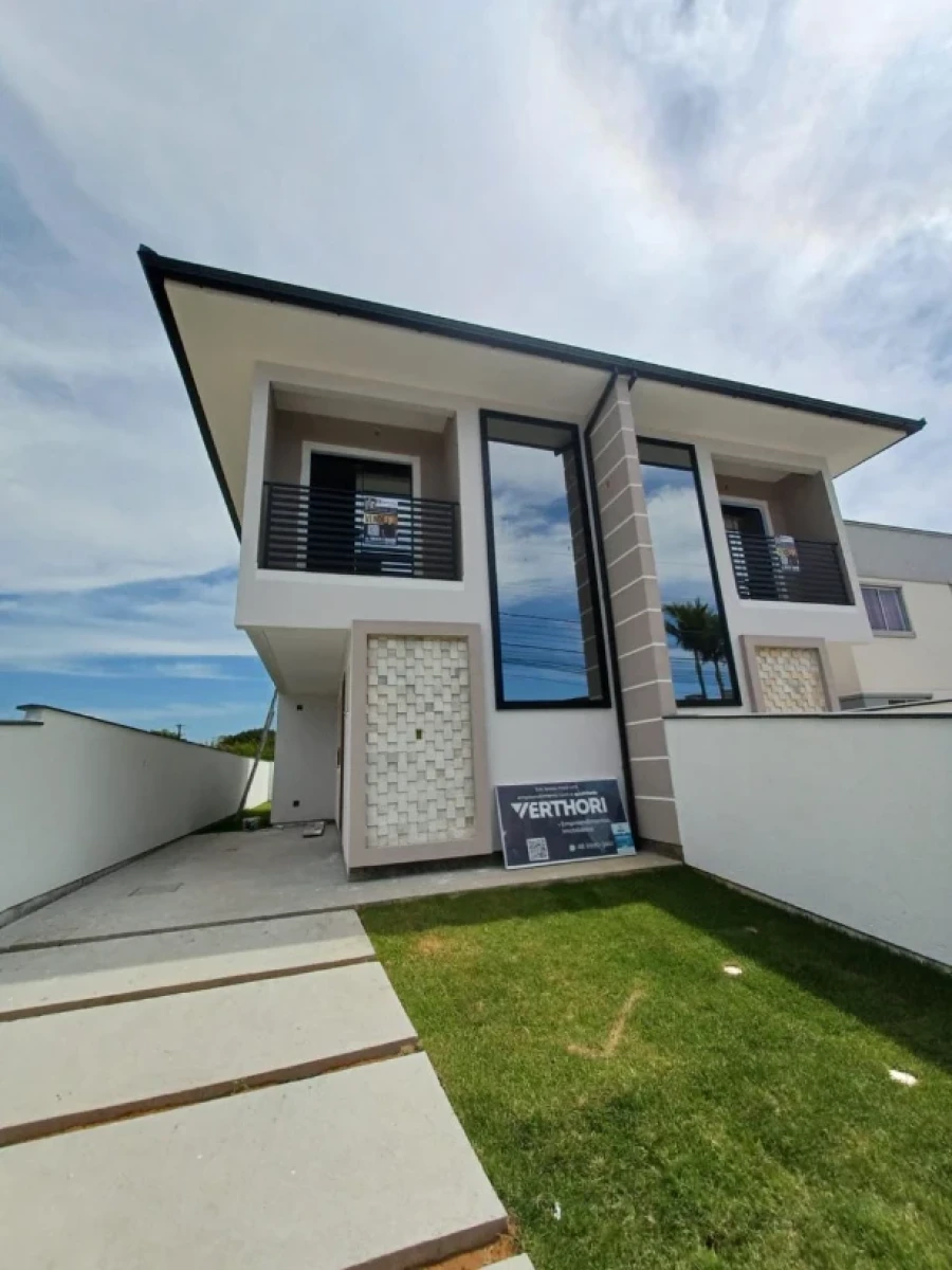 Sobrado Geminado em Barra do Aririú, Palhoça. 3 quartos, 100m². Imagem 1 de 18