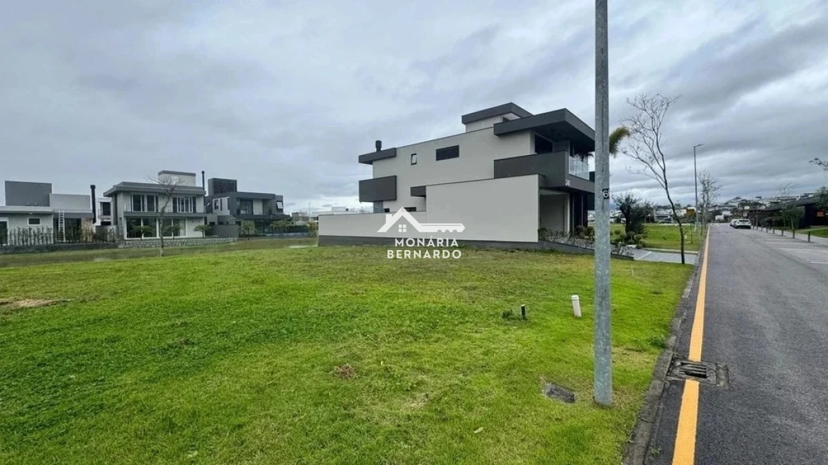 Terreno em Pedra Branca, Palhoça. 0 quartos, 0m². Imagem 4 de 8