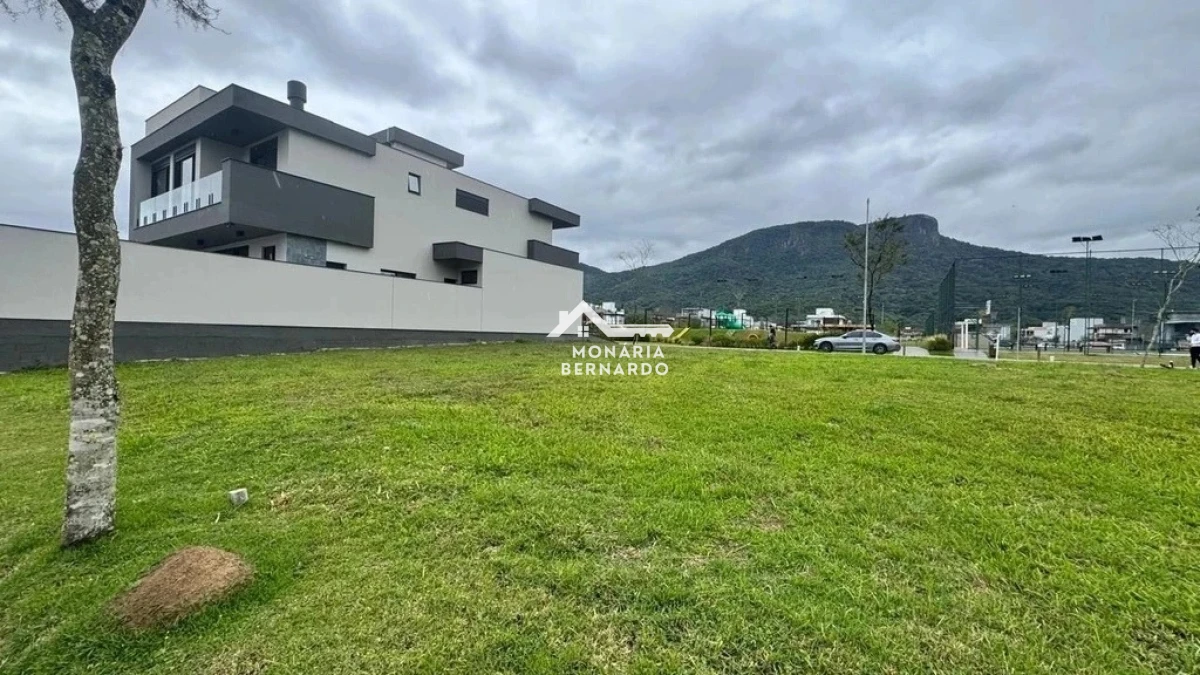 Terreno em Pedra Branca, Palhoça. 0 quartos, 0m². Imagem 3 de 8