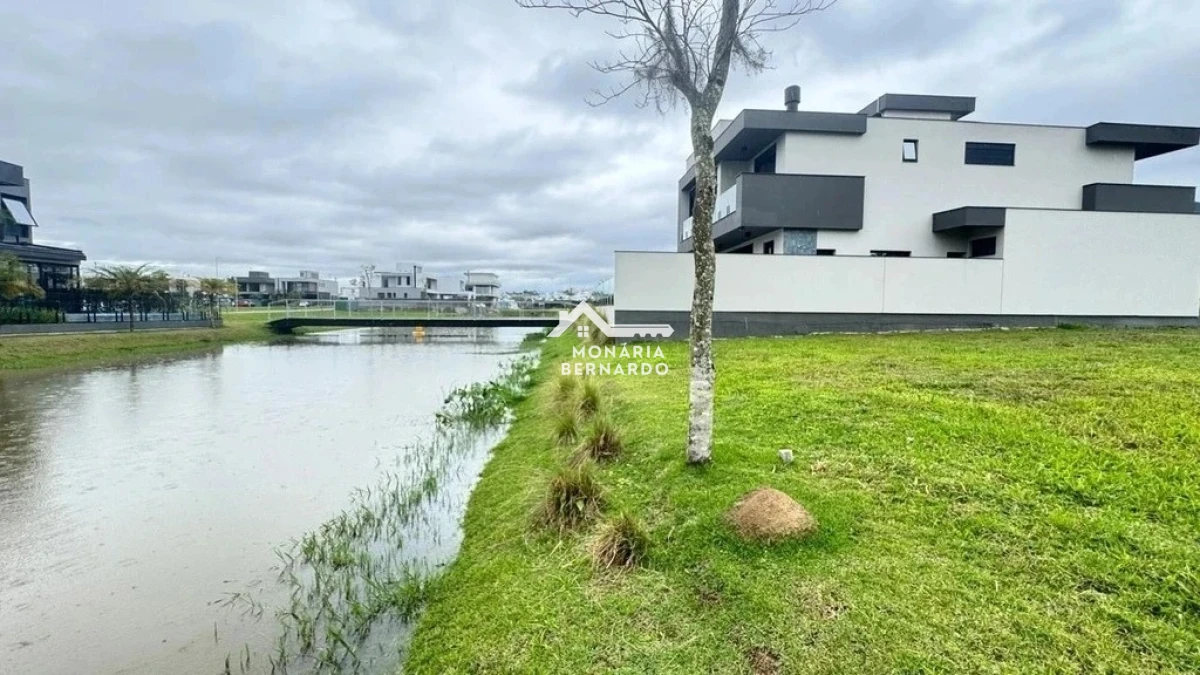 Terreno em Pedra Branca, Palhoça. 0 quartos, 0m². Imagem 2 de 8