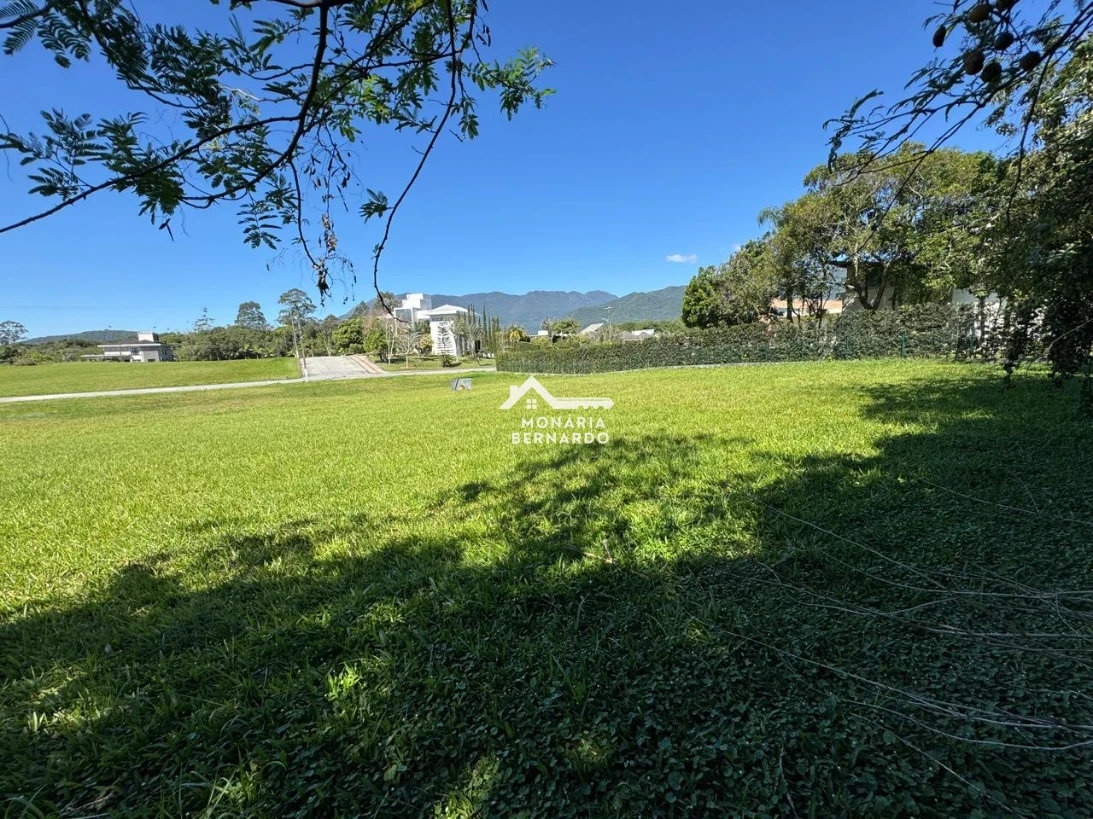Terreno em Sul do Rio, Santo Amaro da Imperatriz. 0 quartos, 0m². Imagem 1 de 12