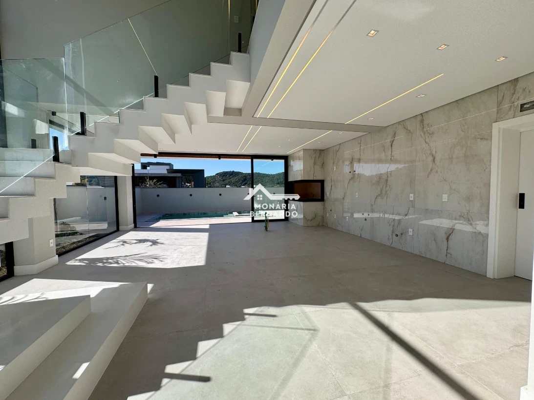 Casa em Pedra Branca, Palhoça. 3 quartos, 262m². Imagem 4 de 33