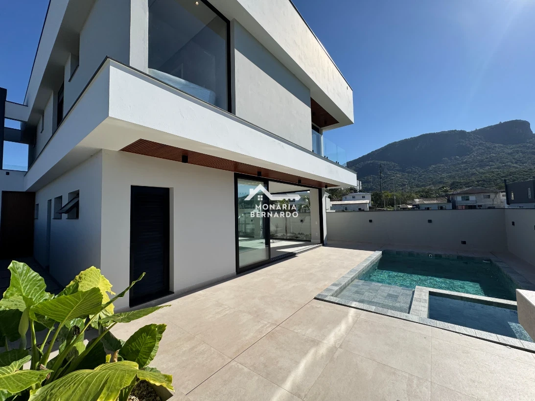 Casa em Pedra Branca, Palhoça. 3 quartos, 262m². Imagem 30 de 33