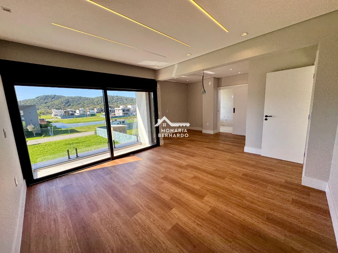 Casa em Pedra Branca, Palhoça. 3 quartos, 262m². Imagem 13 de 33