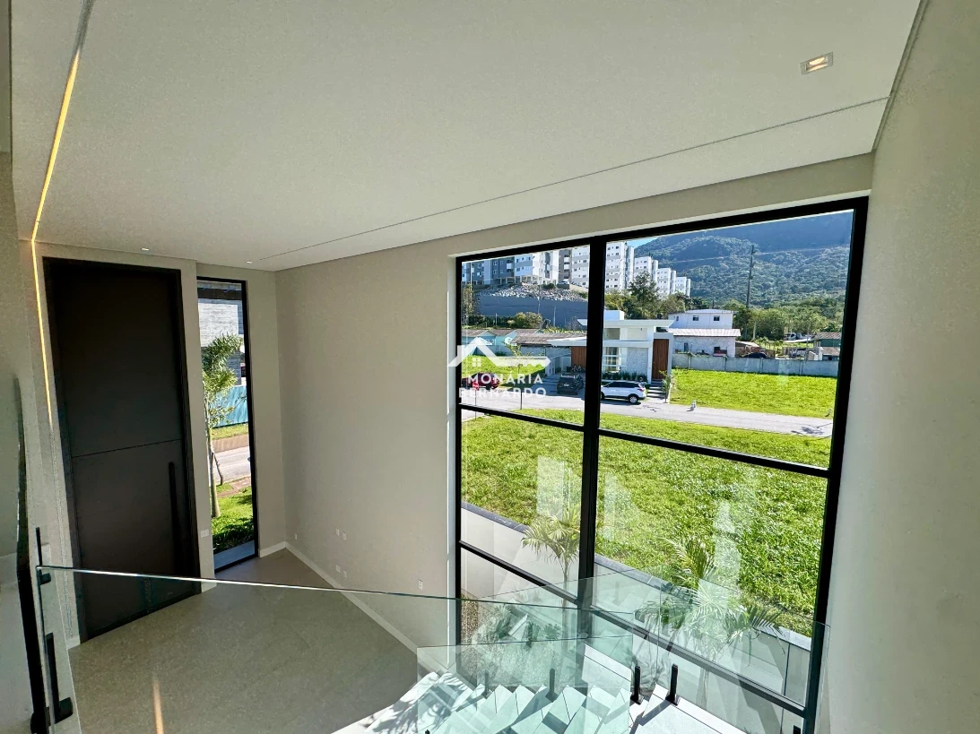 Casa em Pedra Branca, Palhoça. 3 quartos, 262m². Imagem 9 de 33