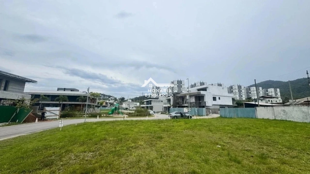 Terreno em Pedra Branca, Palhoça. 0 quartos, 0m². Imagem 2 de 16