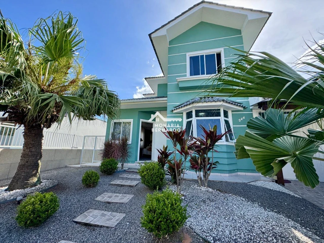 Casa em Pedra Branca, Palhoça. 3 quartos, 153m². Imagem 1 de 28