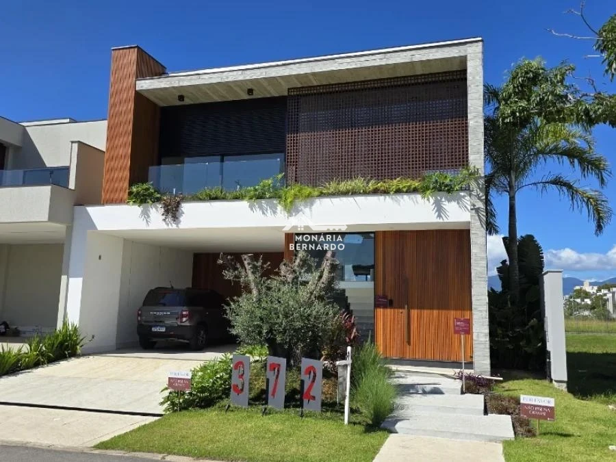 Casa em Pedra Branca, Palhoça. 3 quartos, 284m². Imagem 3 de 33