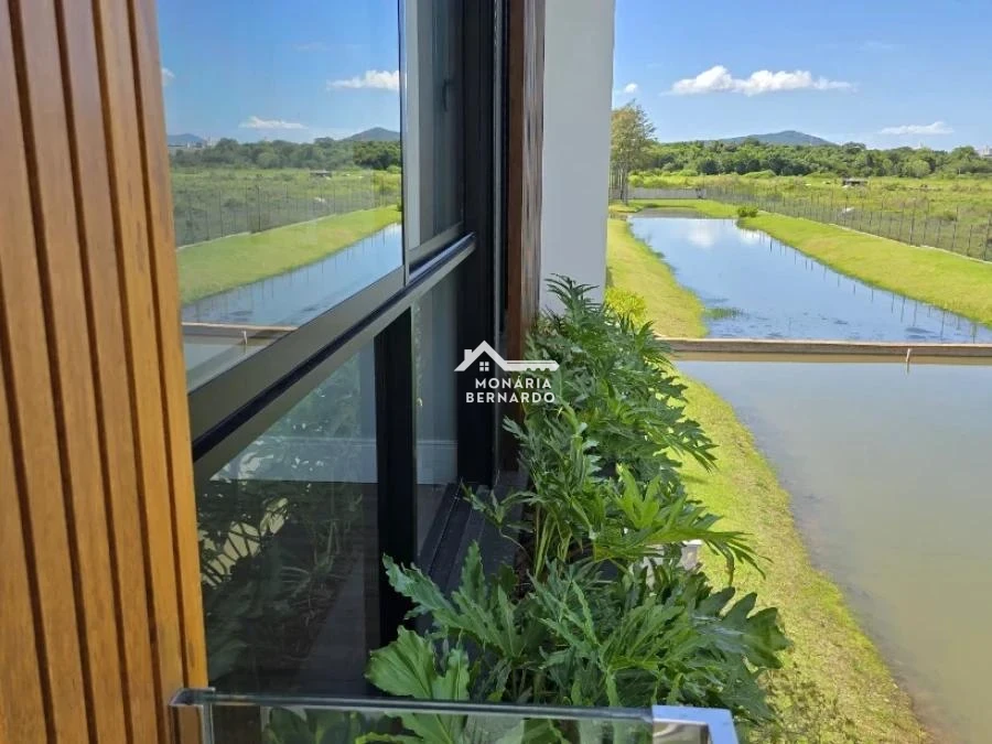 Casa em Pedra Branca, Palhoça. 3 quartos, 284m². Imagem 14 de 33