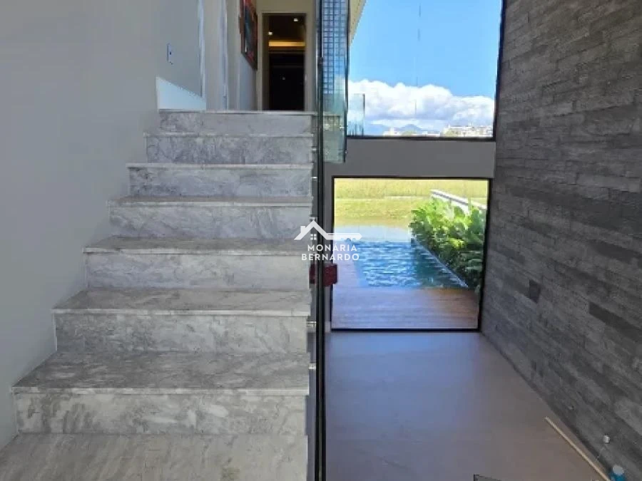 Casa em Pedra Branca, Palhoça. 3 quartos, 284m². Imagem 7 de 33