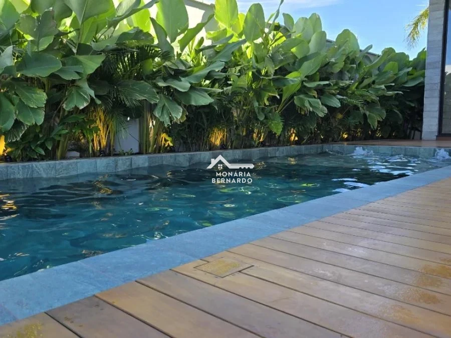 Casa em Pedra Branca, Palhoça. 3 quartos, 284m². Imagem 13 de 33