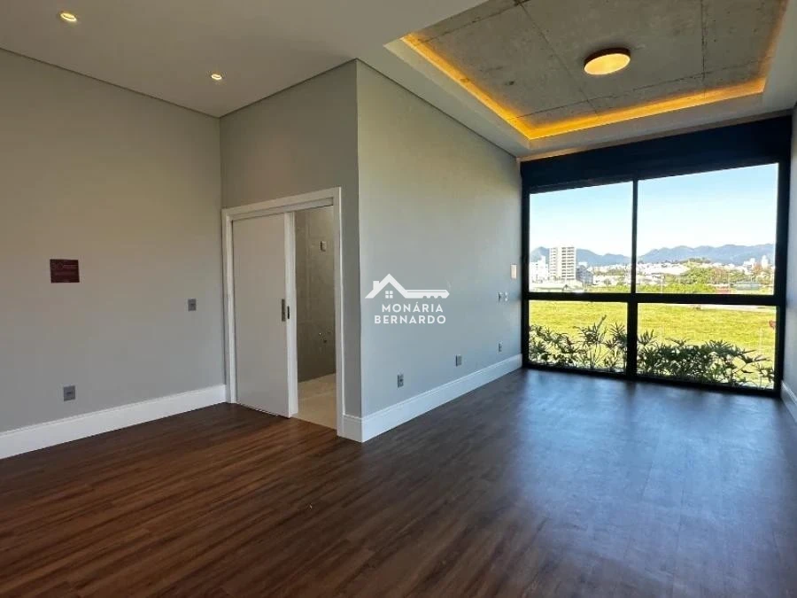 Casa em Pedra Branca, Palhoça. 3 quartos, 284m². Imagem 17 de 33